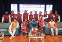 Poets participated in the Rangarasia Kavi Sammelan organized by Surat District Maheshwari Sabha and Maheshwari Seva Mandal